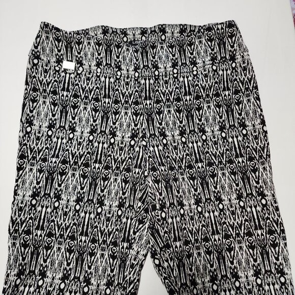 Lisette L Artsy Aztec Stretch Knit Pull On Mid Rise Ankle Pants - Picture 4 of 6